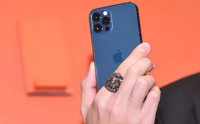 汕尾苹果手机维修分享iPhone12系列重启方法教程 